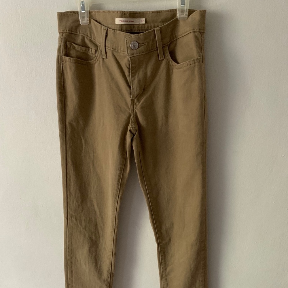 Levi Strauss & Co Super Skinny Khaki Pants